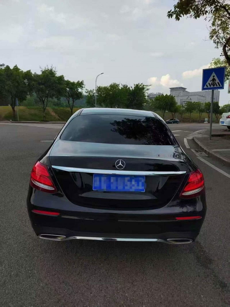 重庆17年奔驰E9