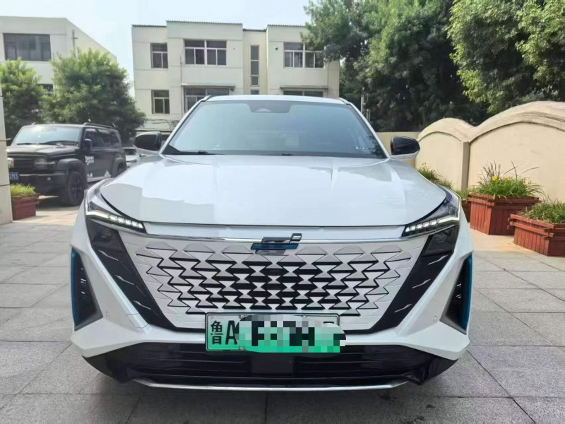 保定23年長安汽車歐尚1