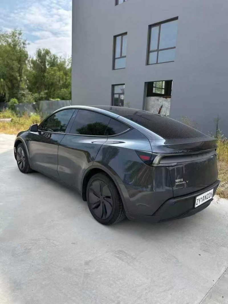 东营25年特斯拉MODEL Y7