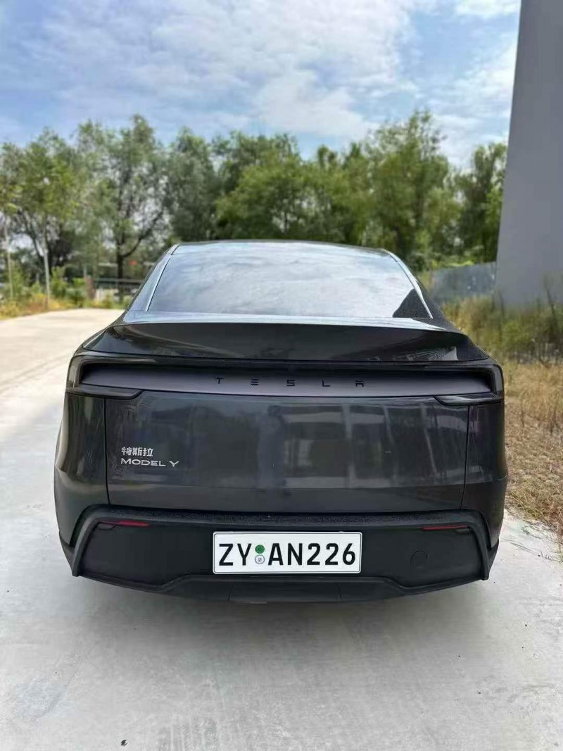 东营25年特斯拉MODEL Y9
