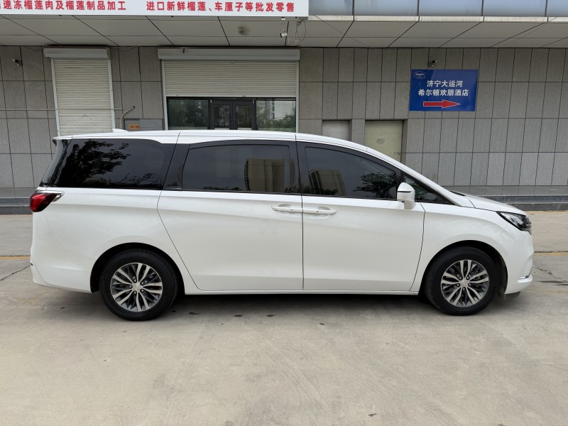济宁20年别克GL84