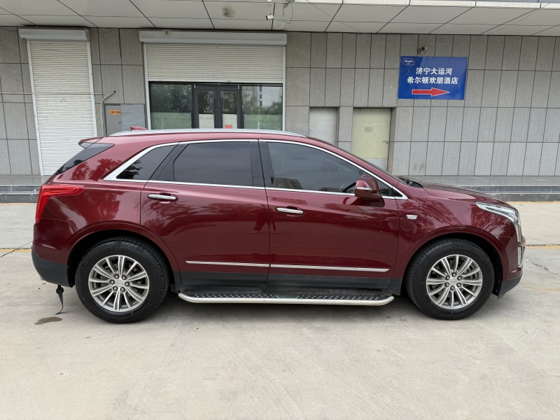 济宁17年凯迪拉克XT54