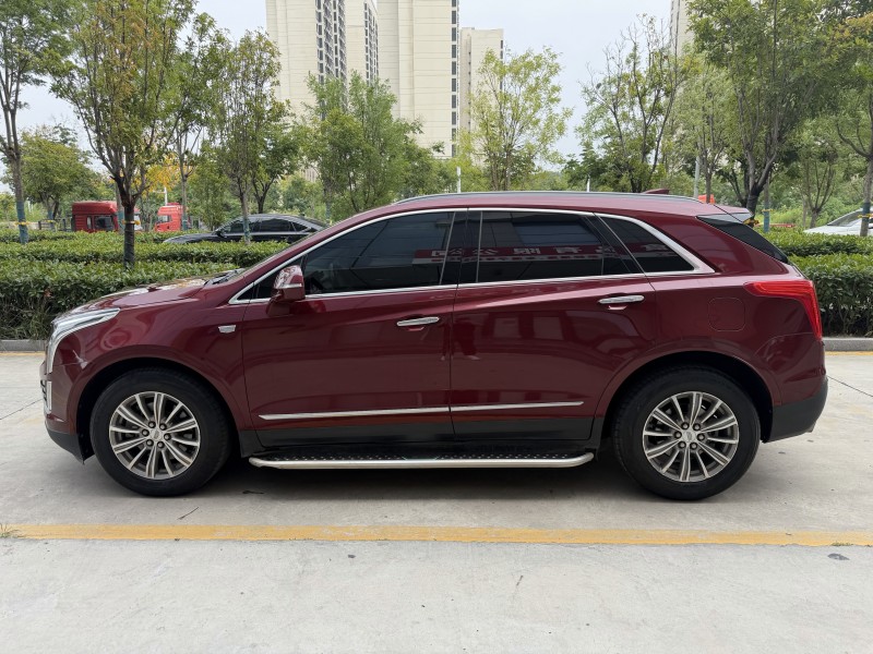 济宁17年凯迪拉克XT55