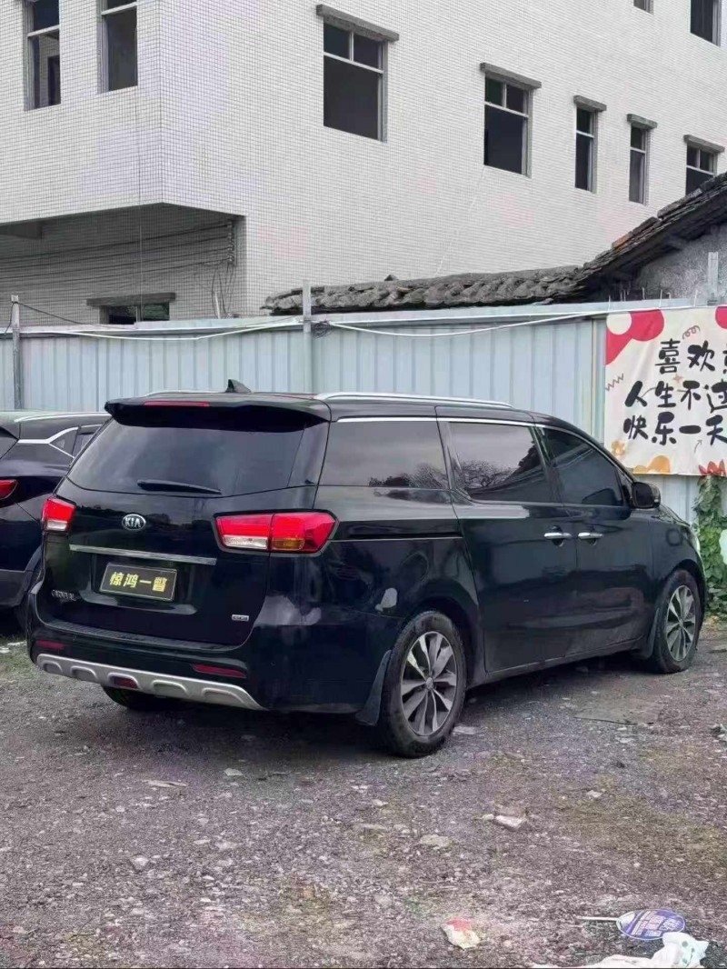 深圳15年起亚嘉华8