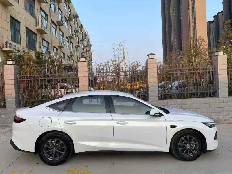 安陽25年比亞迪秦3