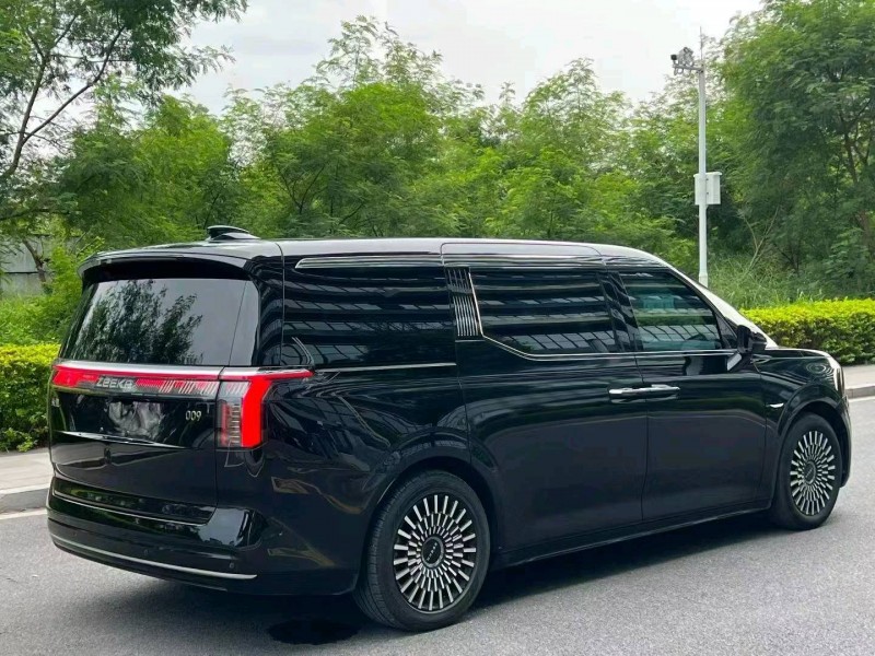 東莞24年極氪汽車0096