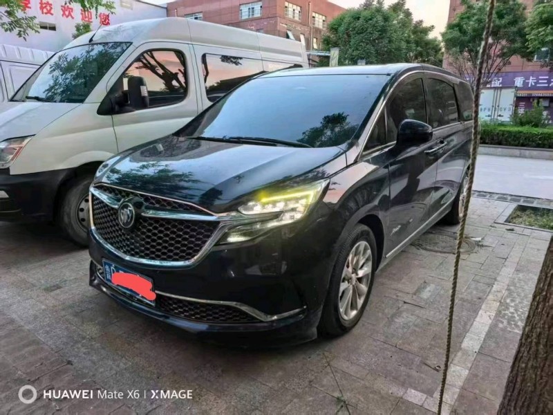 聊城20年別克GL62