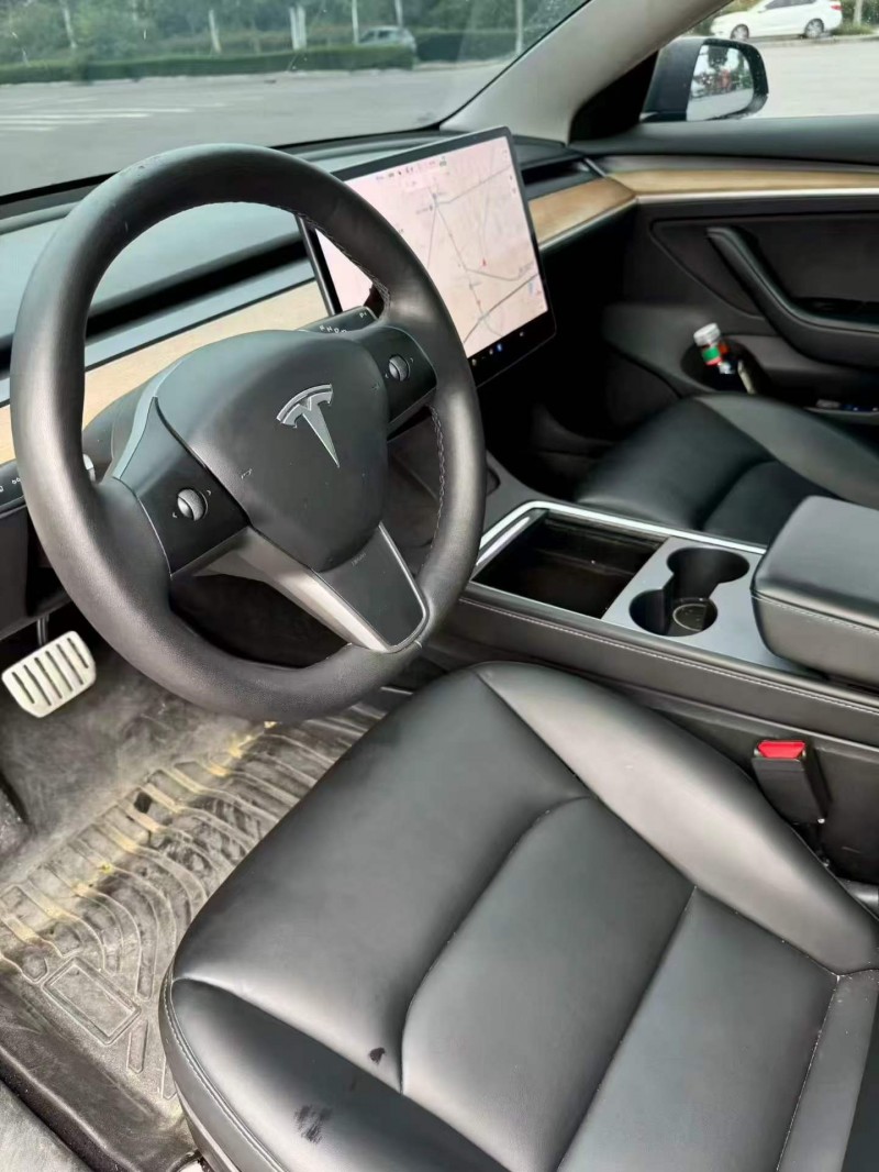 新鄉21年特斯拉MODEL 35