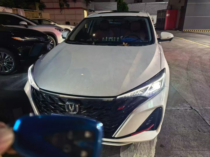 汕頭25年長安汽車逸動1