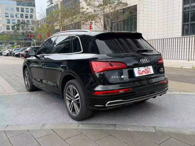 佛山21年奥迪Q58