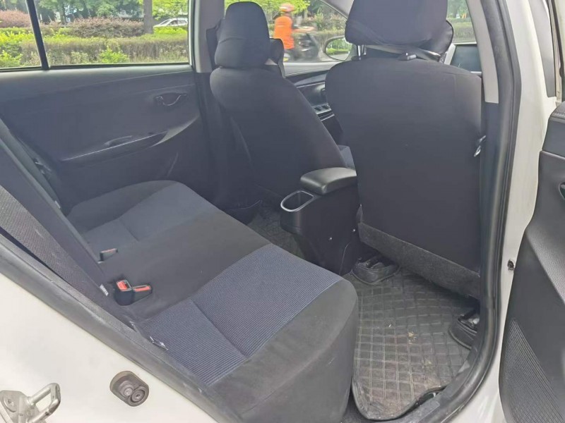 桂林18年豐田YARiS L 致炫5