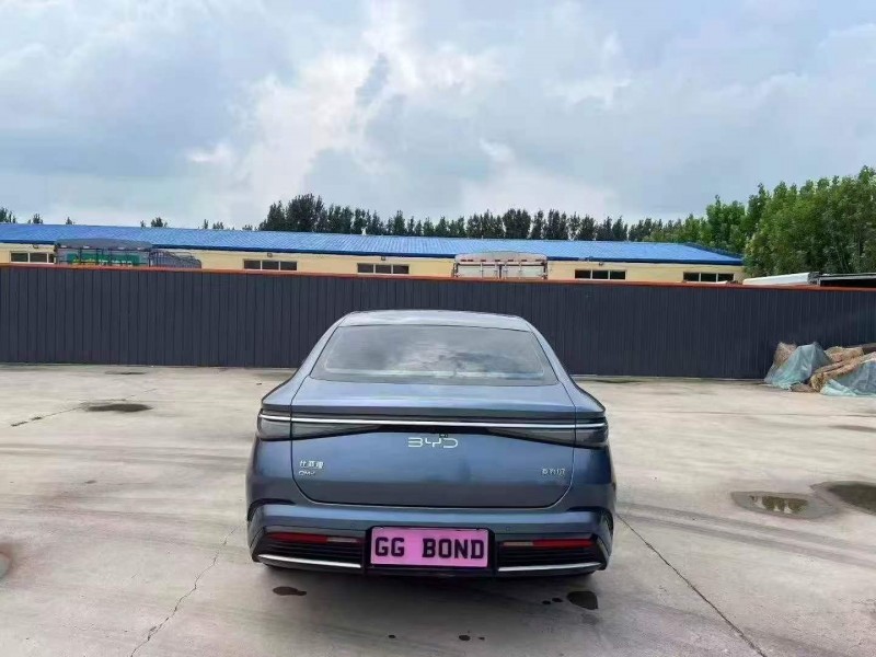 东营24年比亚迪海豹9