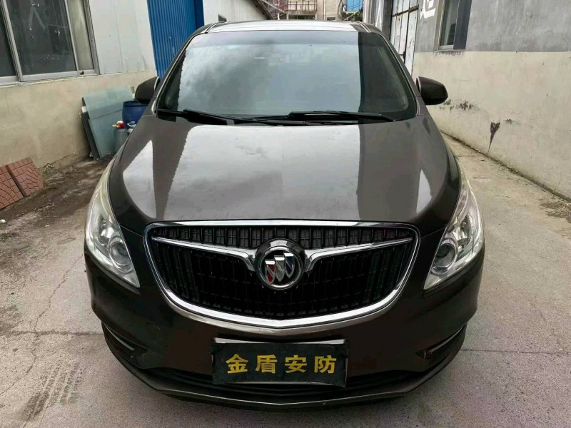 潍坊17年别克GL81