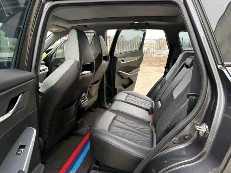 徐州25年長安汽車CS756