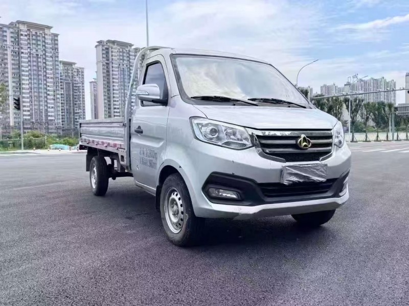 邵陽25年長安汽車跨越王3