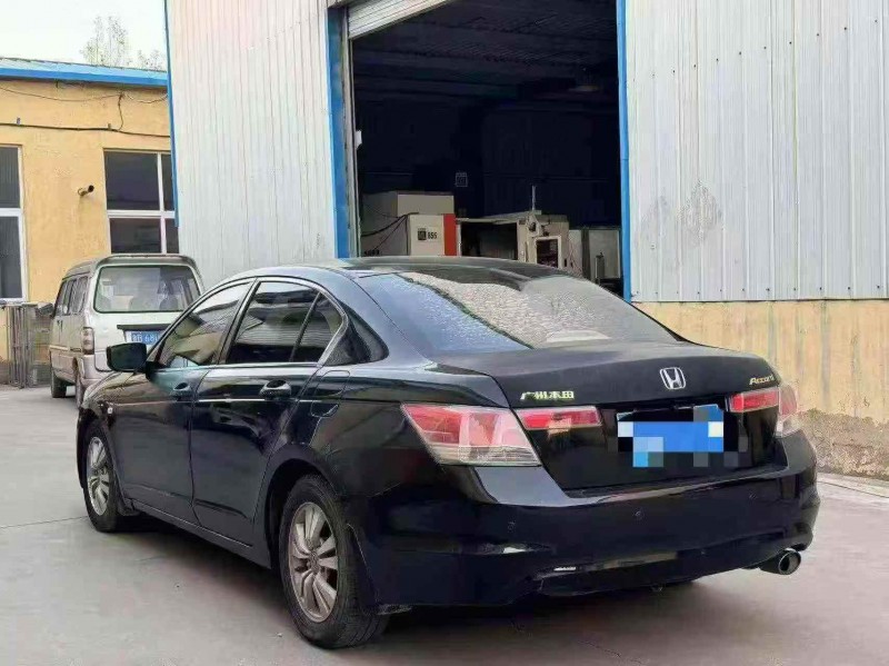 青島09年本田雅閣7