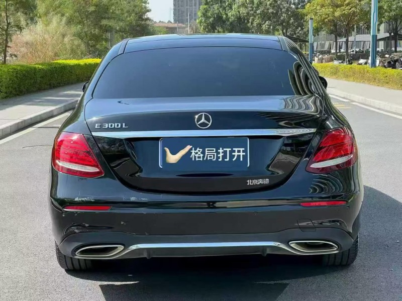 广州18年奔驰E4