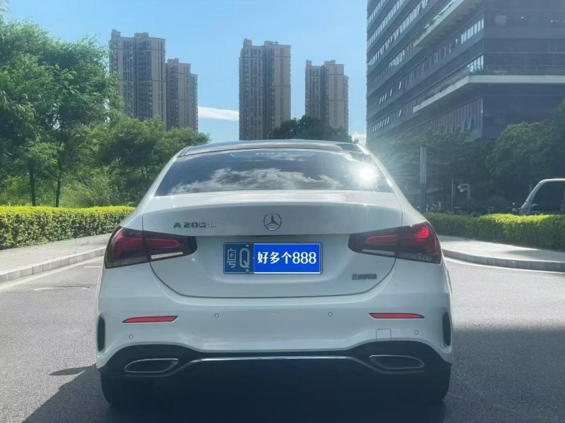 东莞23年奔驰A8