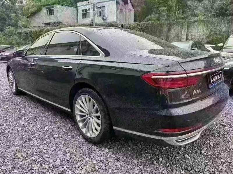 重慶21年奧迪A8L7