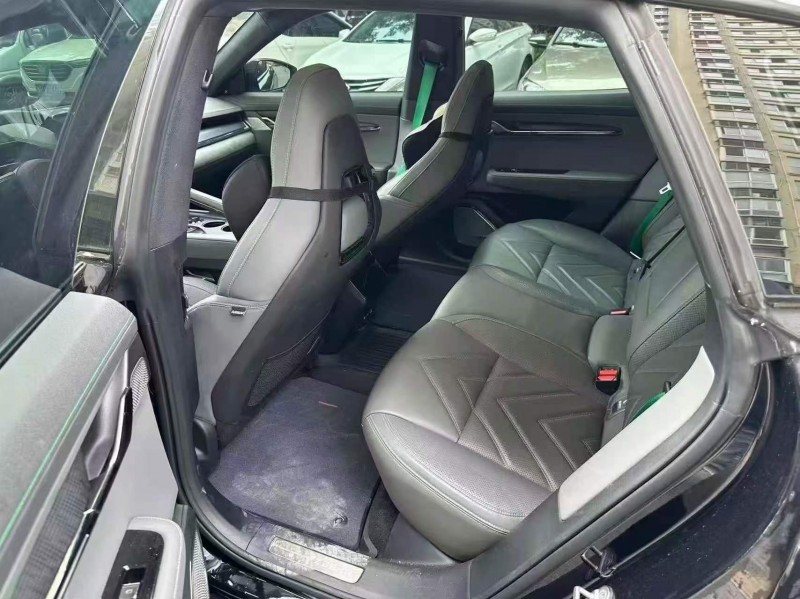 安陽23年極氪汽車0014