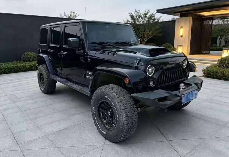 保定17年Jeep牧馬人3