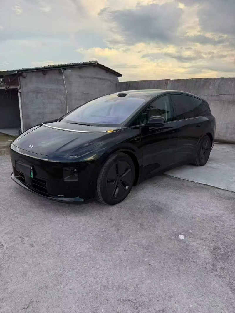 嘉兴26年理想i83