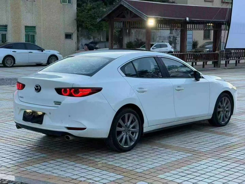 深圳21年马自达昂克赛拉8