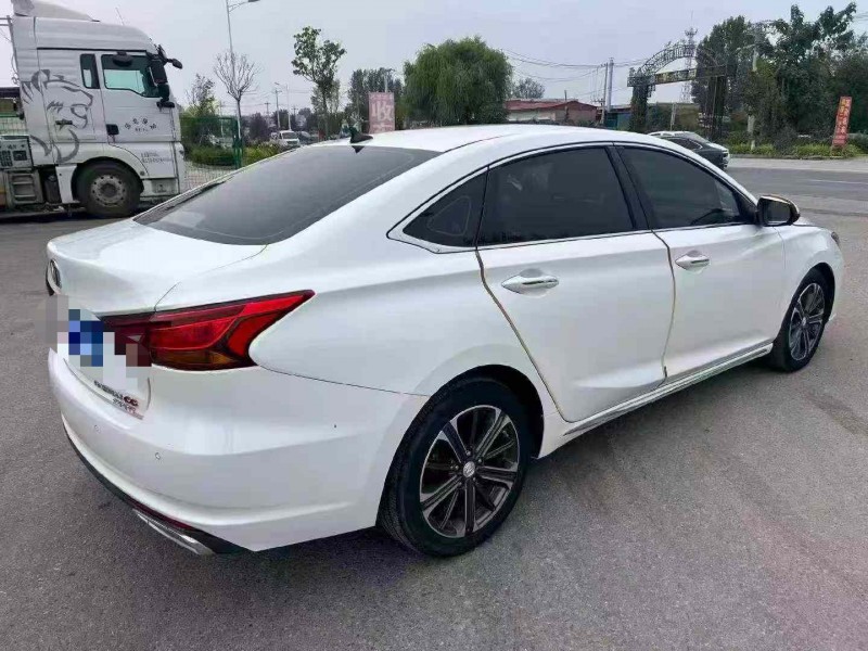 保定22年長安汽車銳程7