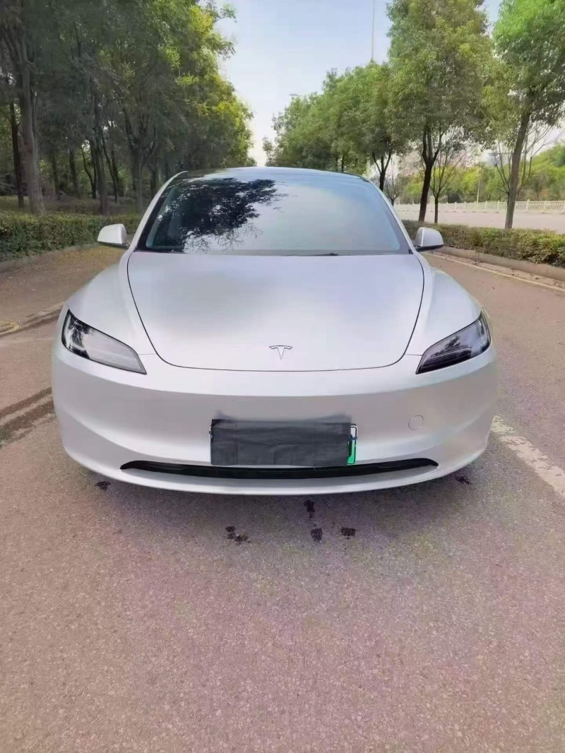 連云港25年特斯拉MODEL 31