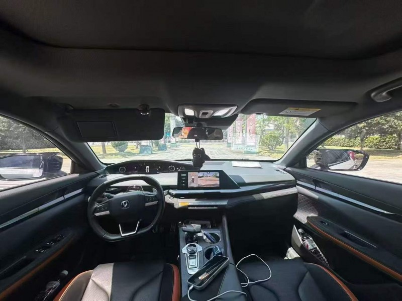 十堰23年長安汽車UNI7