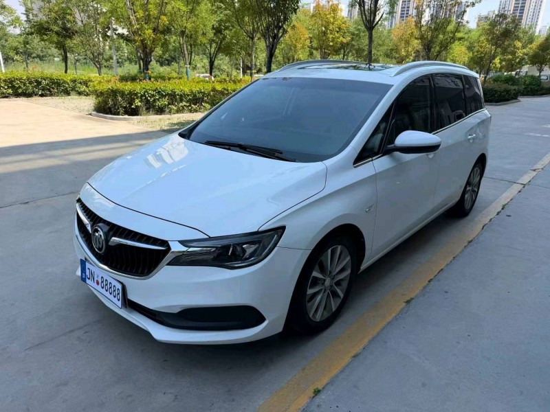 济宁21年别克GL62