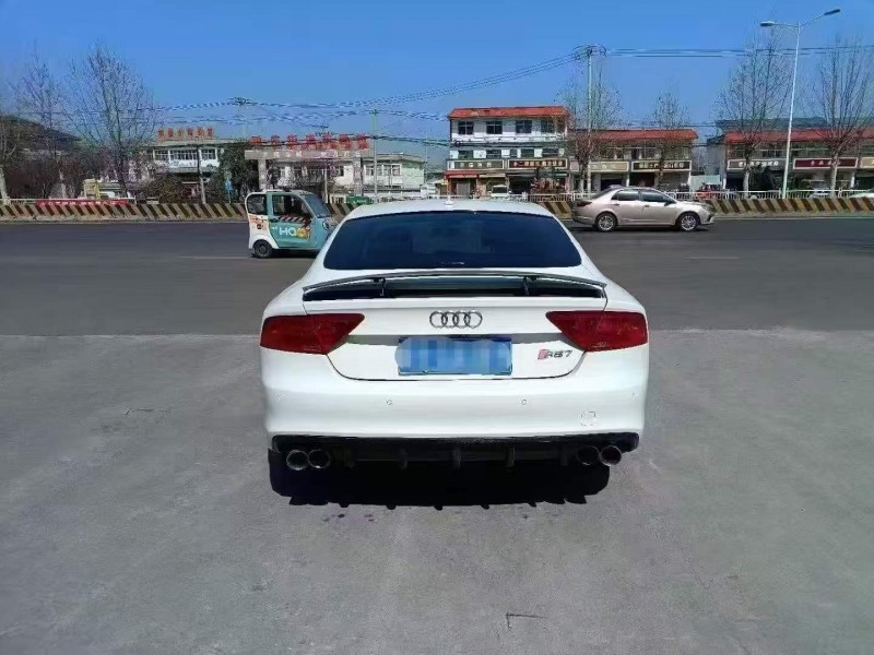 濰坊14年奧迪A7L8