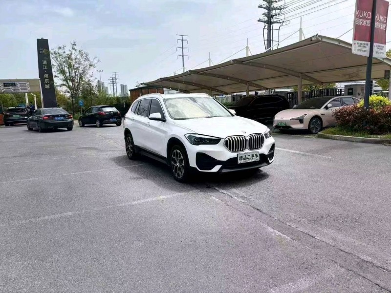 金华23年宝马X11