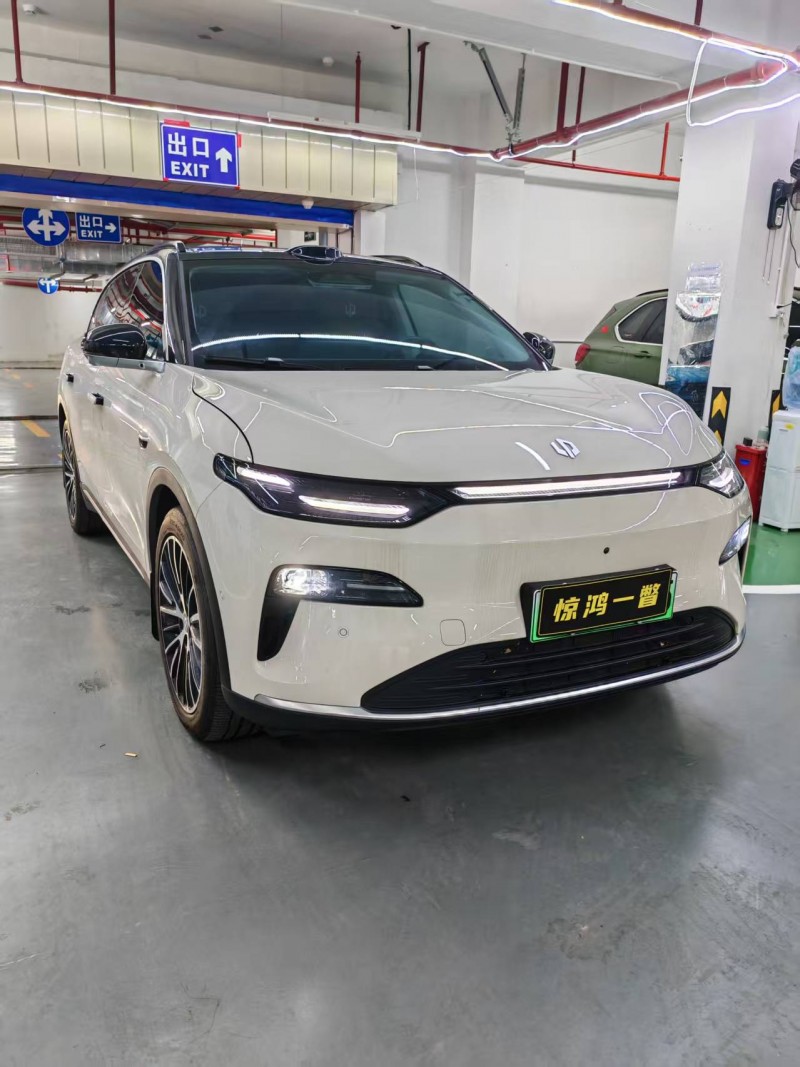深圳26年零跑汽車C113