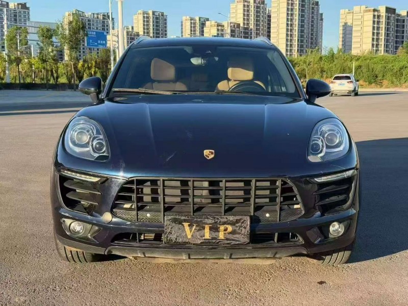 天津16年保時捷Macan1