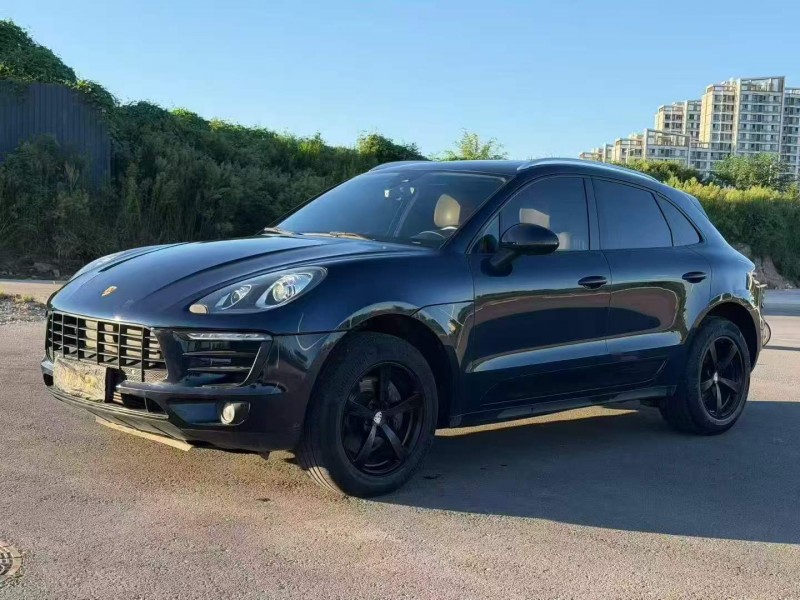 天津16年保時捷Macan2