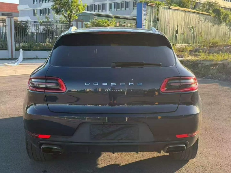 天津16年保時捷Macan4