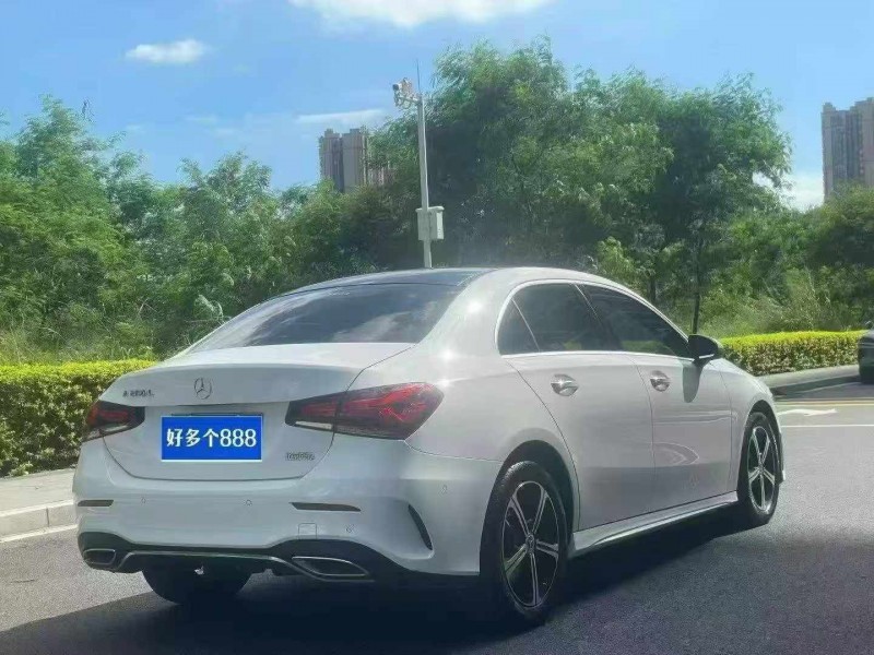 汕頭23年奔馳A4