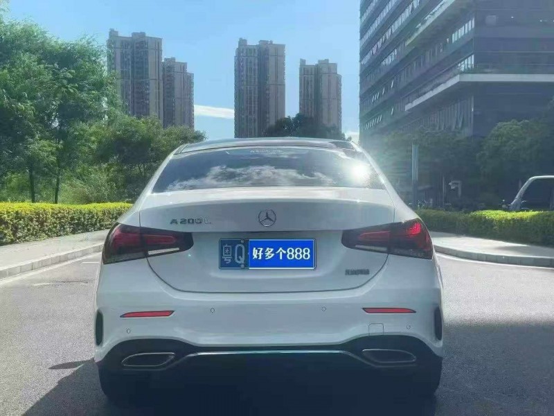 汕頭23年奔馳A8