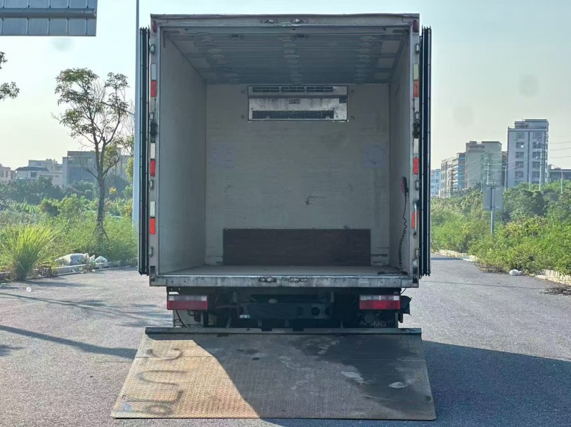 汕頭20年解放箱貨J69