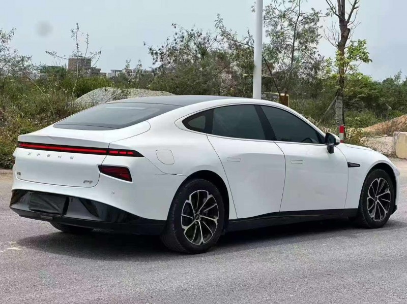 汕頭21年小鵬汽車p77
