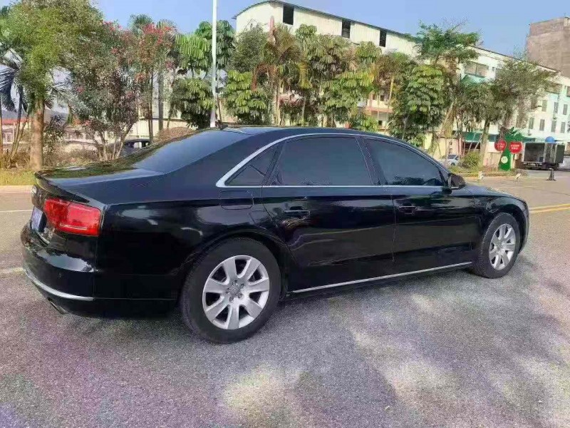 江门14年奥迪A8L7