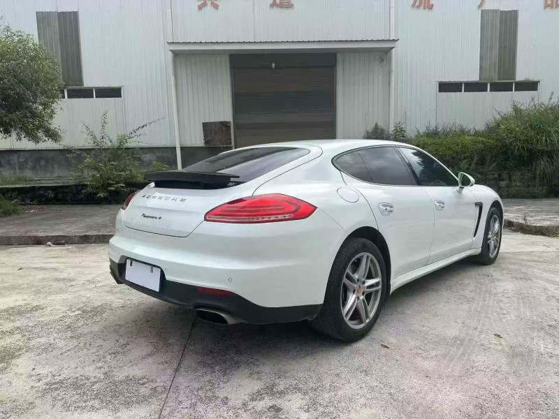 上海15年保时捷帕拉梅拉7