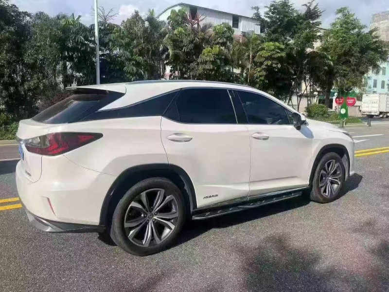 汕头17年雷克萨斯RX7