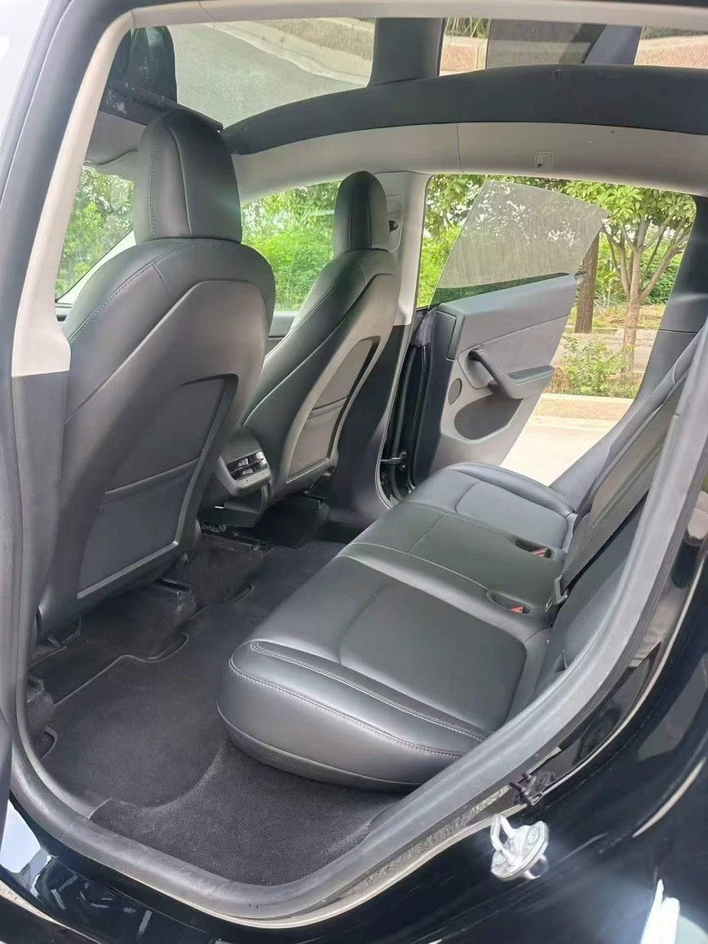 湛江21年特斯拉MODEL Y4