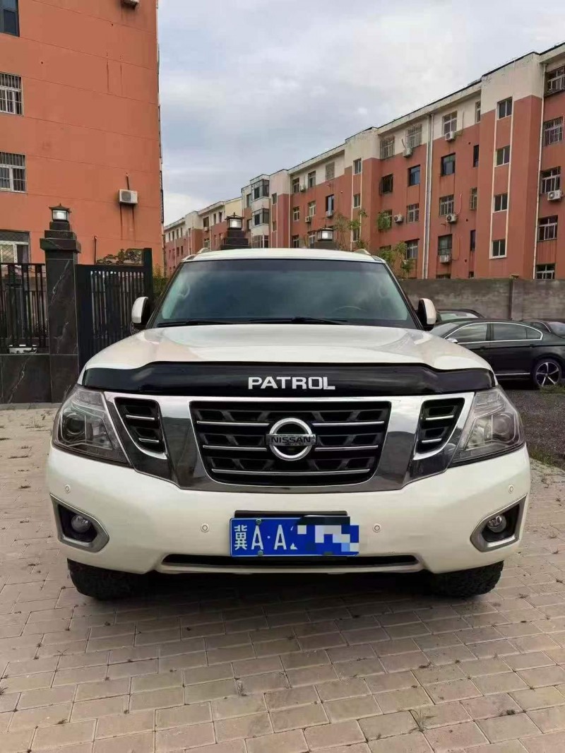 保定17年日产途乐1