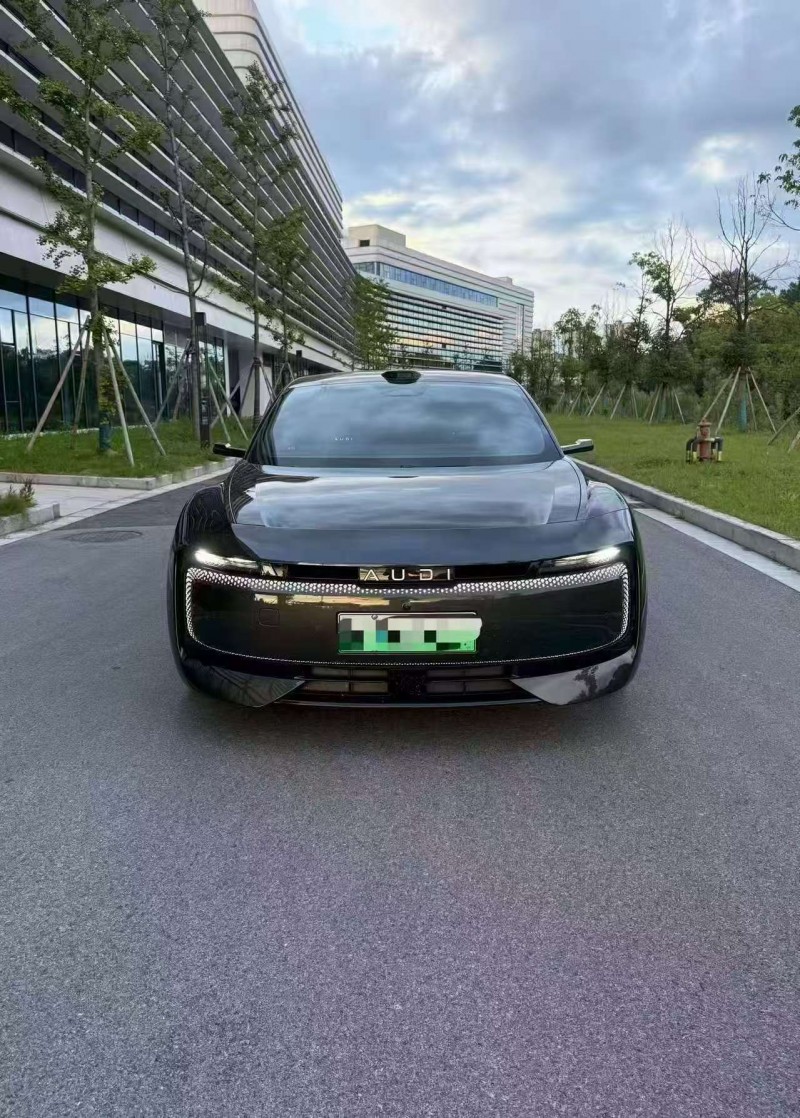 常州26年奥迪E51