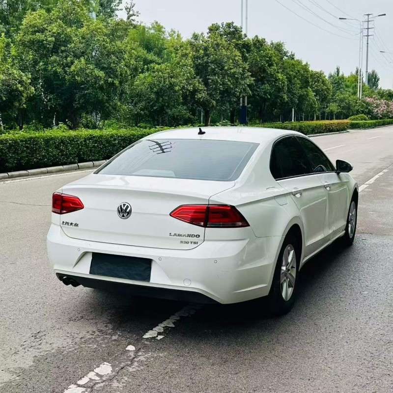 煙臺18年大眾凌渡8