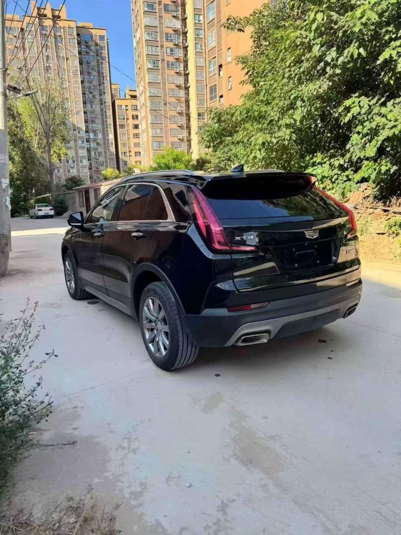 新鄉23年凱迪拉克XT47