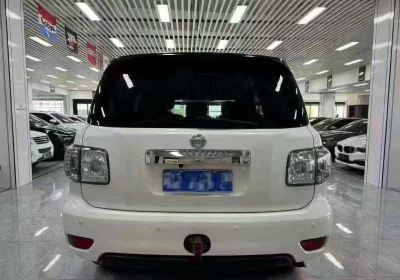 荊門17年日產途樂9